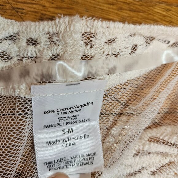 White Sheer Floral Lace Kimono Cardigan Cover Up Open Front 3/4 Sleeve S-M - Picture 9 of 10